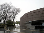 �֋{������